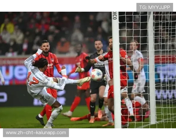 凯恩禁区抢点补射成就关键帕刻，进攻线如刀